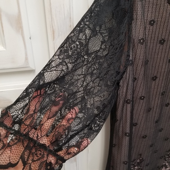 Dress - Picture 3 of 5